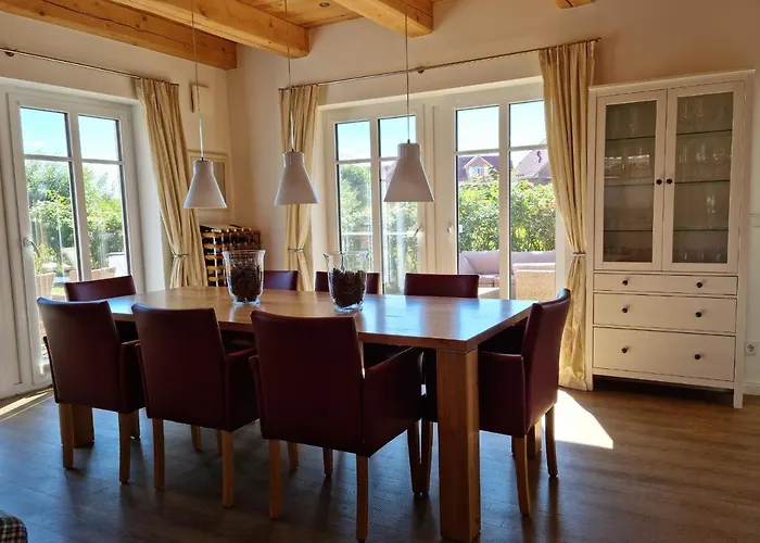 Feriehus Ostsee-wellnesslandhaus Mit Sauna, Jacuzzi, Innenwhirlpool Groß Schwansee